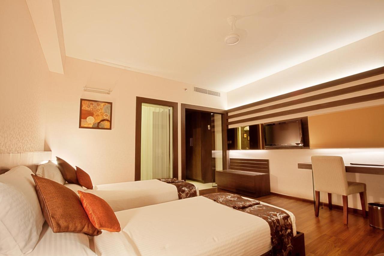 The Central Park Rourkela Exterior foto