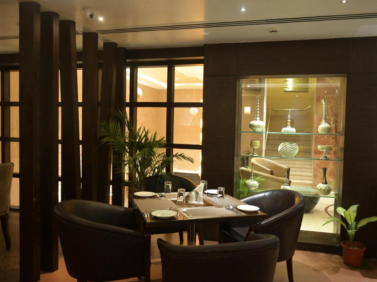 The Central Park Rourkela Exterior foto